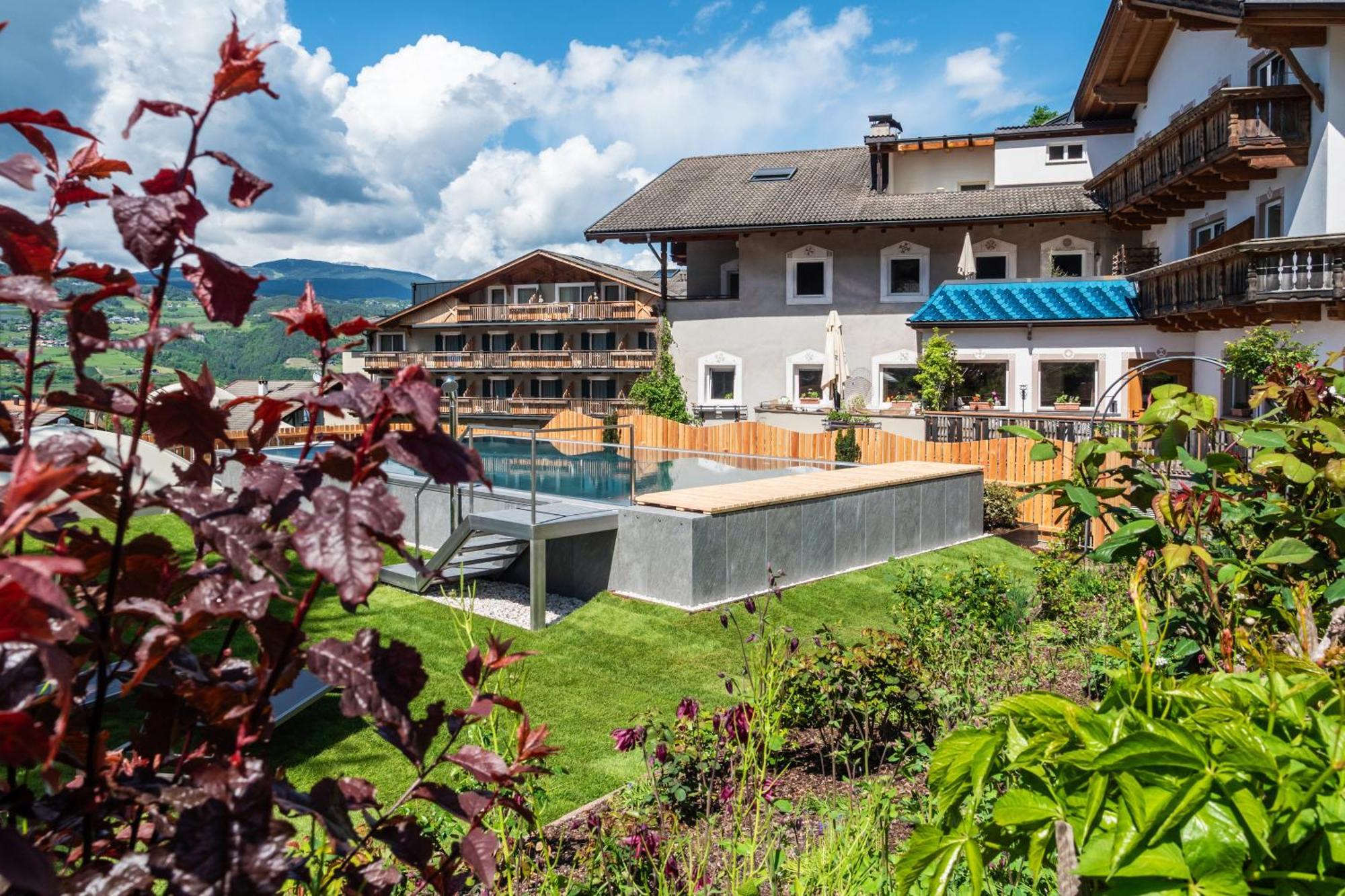 Oberwirt Weisses Kreuz Hotell Collepietra  Exteriör bild